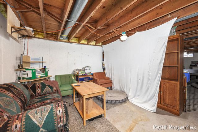 514 Wilson Avenue NW, Grand Rapids, MI 49534