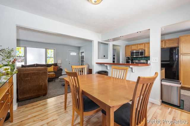 514 Wilson Avenue NW, Grand Rapids, MI 49534