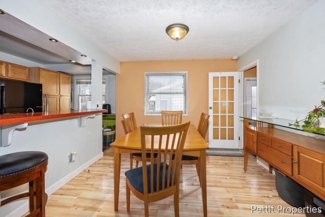 514 Wilson Avenue NW, Grand Rapids, MI 49534