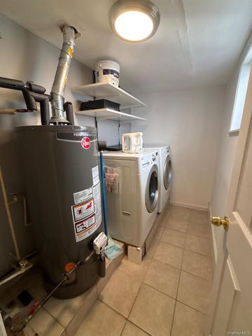 36 Edwin Court, East Rockaway, NY 11518