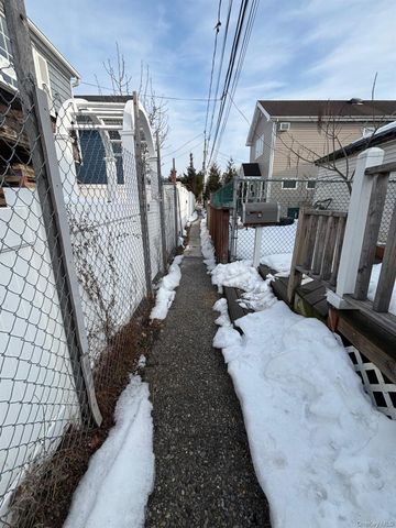 36 Edwin Court, East Rockaway, NY 11518