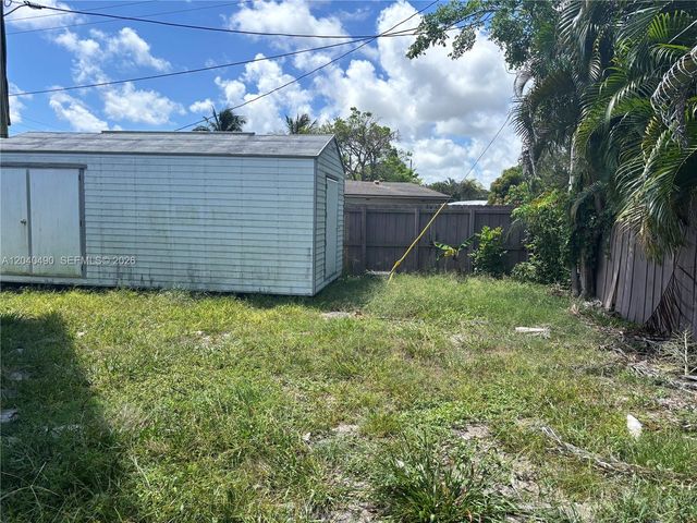 4300 NW 9th Court, Coconut Creek, FL 33066