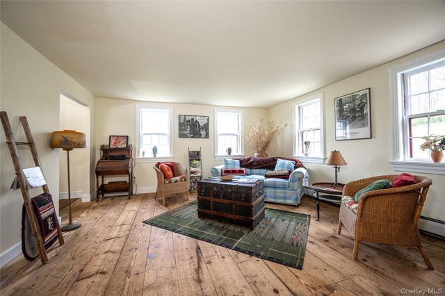 37 Sheffield Road, Amenia, NY 12501