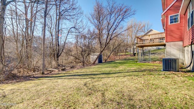 16 Breckenridge Drive, Johnstown, NY 12095