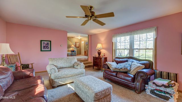 16 Breckenridge Drive, Johnstown, NY 12095