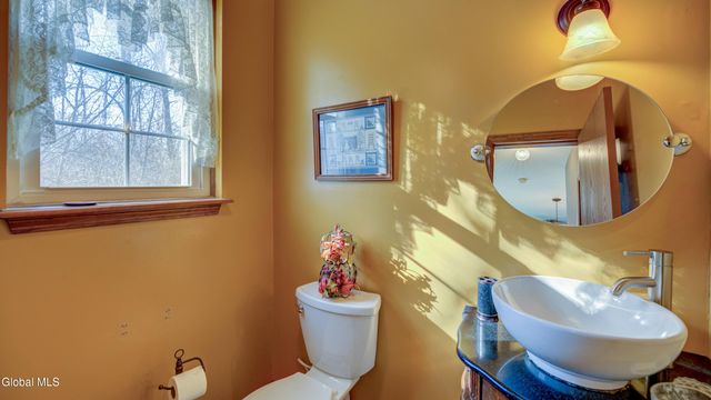 16 Breckenridge Drive, Johnstown, NY 12095