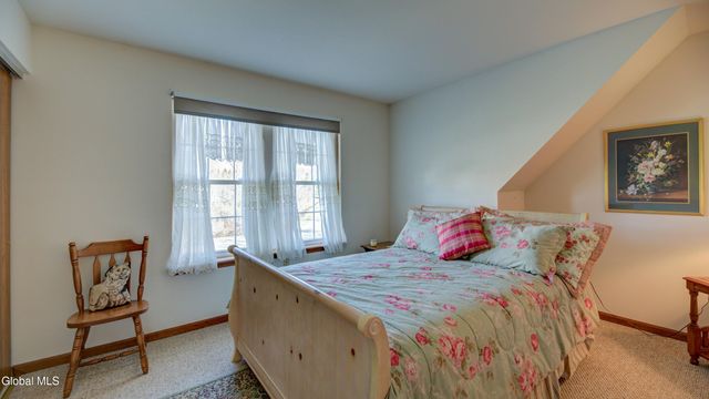 16 Breckenridge Drive, Johnstown, NY 12095