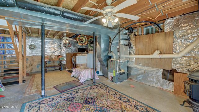 16 Breckenridge Drive, Johnstown, NY 12095