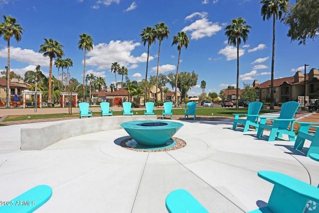 250 S ELIZABETH Way A2, Chandler, AZ 85225