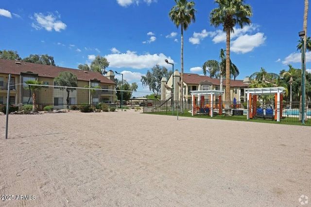 250 S ELIZABETH Way A2, Chandler, AZ 85225