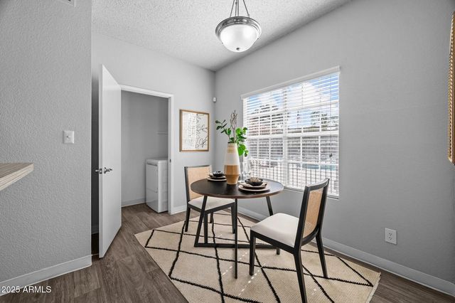 250 S ELIZABETH Way A2, Chandler, AZ 85225