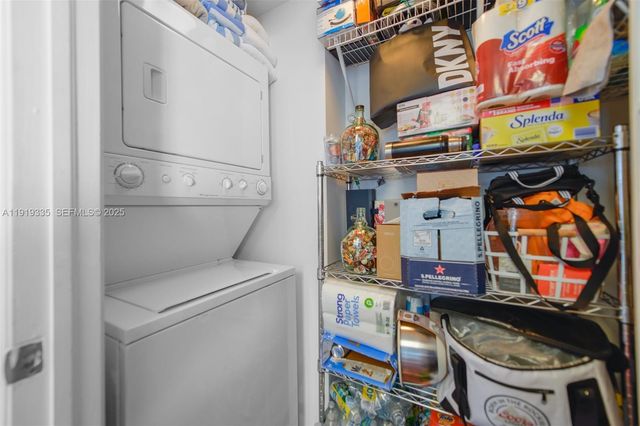 1881 79th St Cswy 2004, North Bay Village, FL 33141