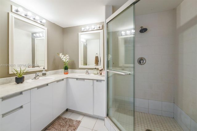 1881 79th St Cswy 2004, North Bay Village, FL 33141