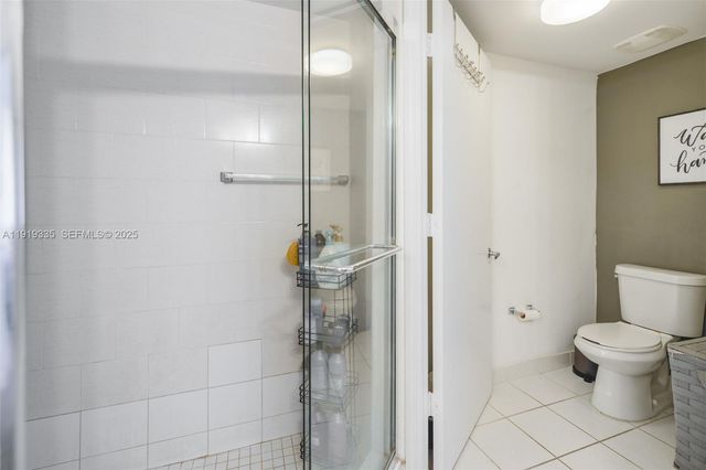 1881 79th St Cswy 2004, North Bay Village, FL 33141