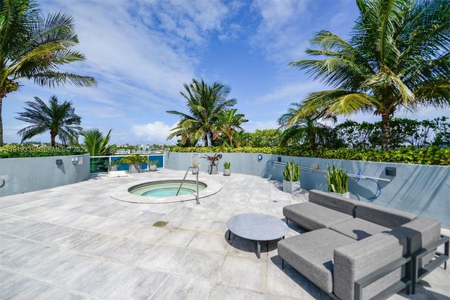 1881 79th St Cswy 2004, North Bay Village, FL 33141