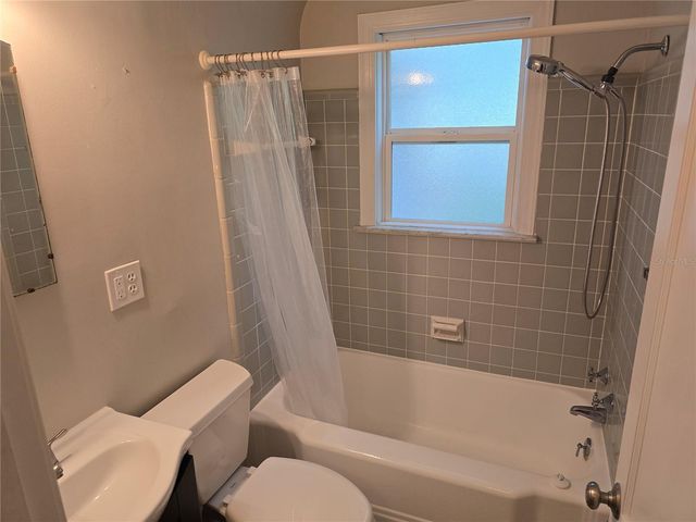 1001 W BEACON AVENUE, Tampa, FL 33603