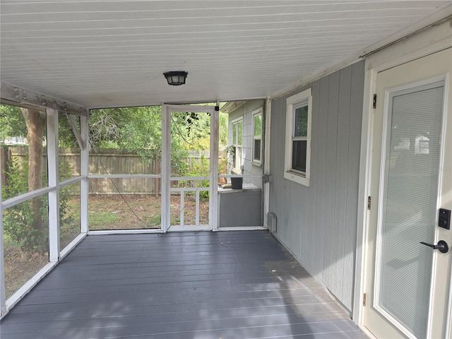 1001 W BEACON AVENUE, Tampa, FL 33603
