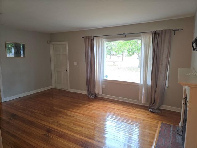 1001 W BEACON AVENUE, Tampa, FL 33603