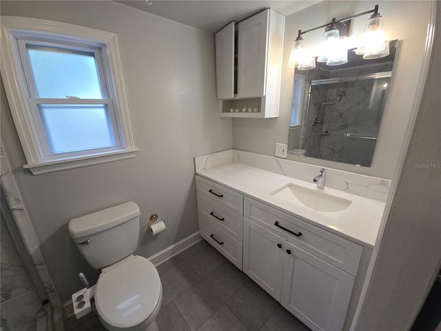 1001 W BEACON AVENUE, Tampa, FL 33603