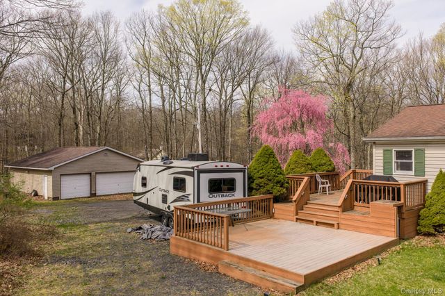 264 Mountain Road, Port Jervis, NY 12771