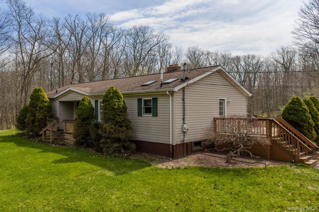 264 Mountain Road, Port Jervis, NY 12771