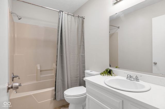 9213 Sea Pine Lane, Indianapolis, IN 46250