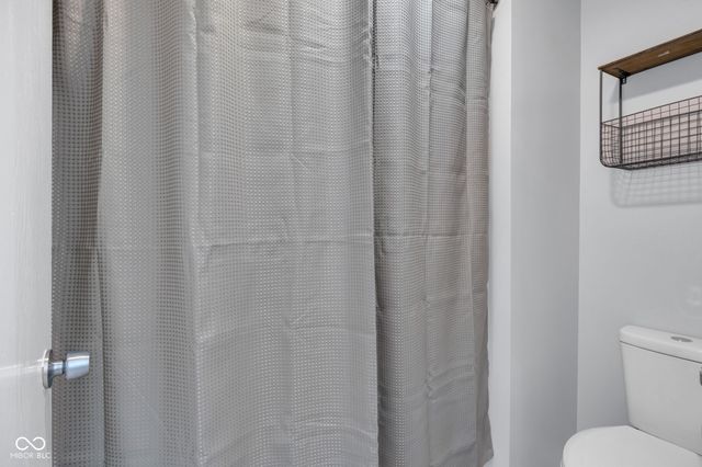 9213 Sea Pine Lane, Indianapolis, IN 46250