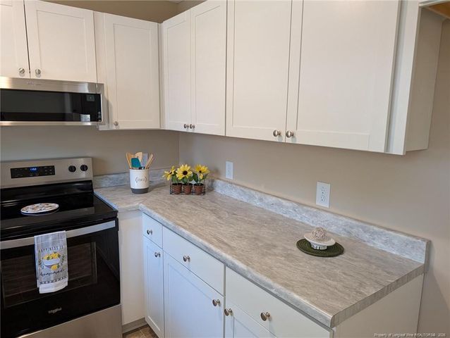 808 Weiss Avenue, Fayetteville, NC 28305