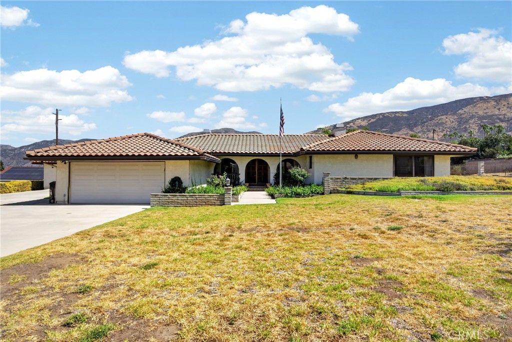Image 2 of property listing at 35174 Ivy, Yucaipa, CA 92399