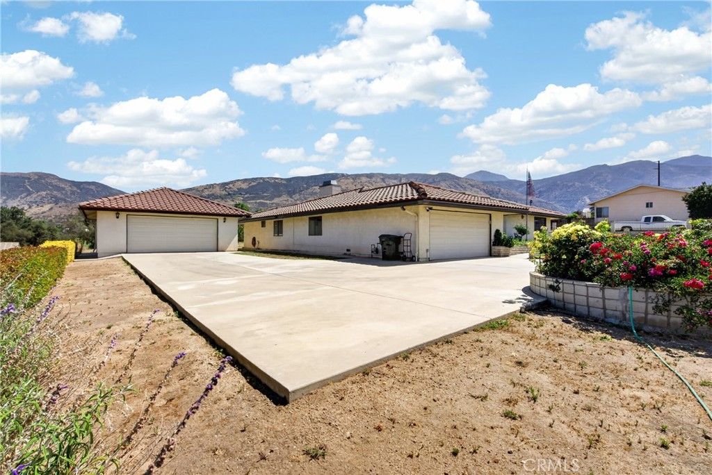 Image 29 of property listing at 35174 Ivy, Yucaipa, CA 92399