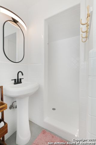 534 Cosgrove St, San Antonio, TX 78210