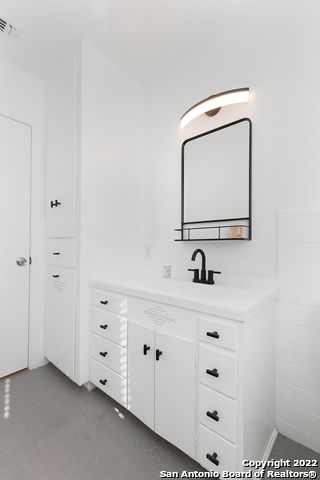 534 Cosgrove St, San Antonio, TX 78210