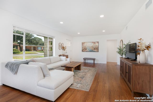 534 Cosgrove St, San Antonio, TX 78210