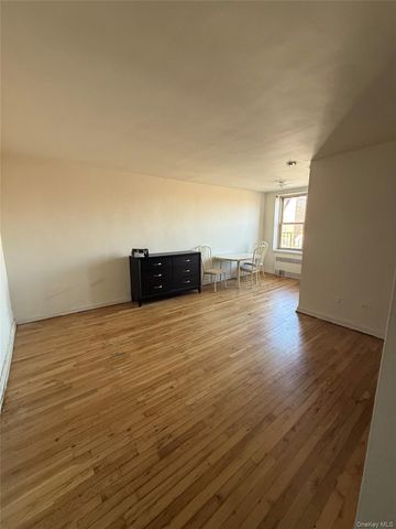 67-25 Clyde Street 7H, Forest Hills, NY 11375