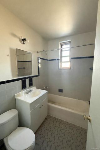 67-25 Clyde Street 7H, Forest Hills, NY 11375