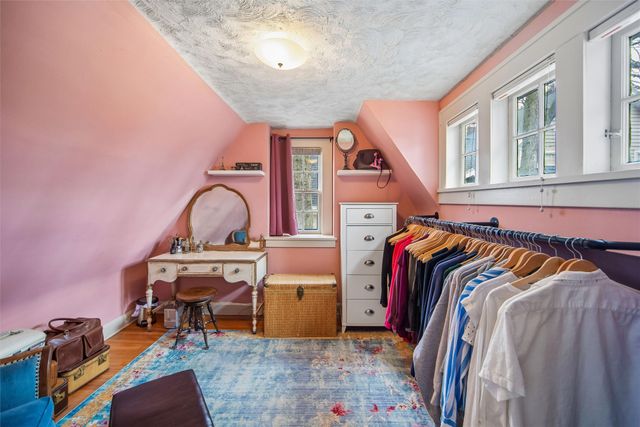 5708 Waterbury Road, Des Moines, IA 50312