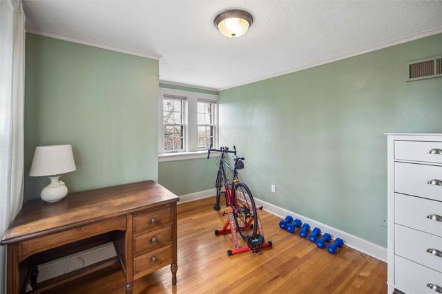 5708 Waterbury Road, Des Moines, IA 50312