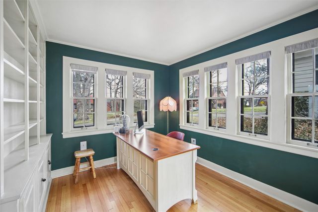 5708 Waterbury Road, Des Moines, IA 50312