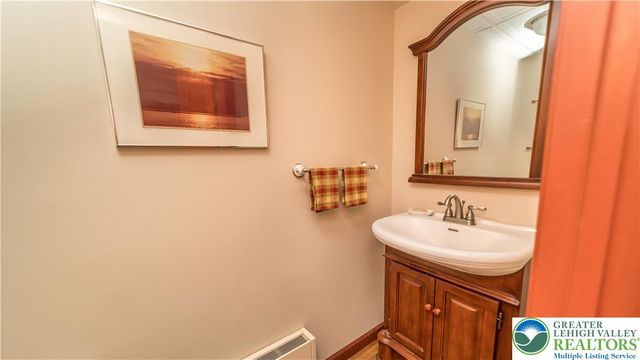 4070 Jacksonville Road, Bethlehem City, PA 18017