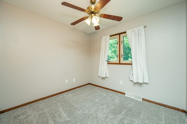 1103 4th Street NW, Altoona, IA 50009