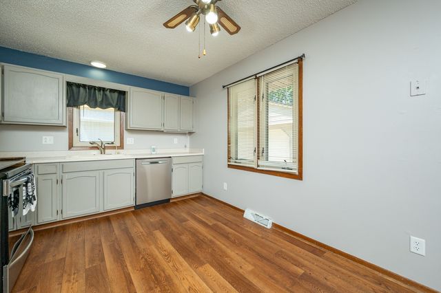 1103 4th Street NW, Altoona, IA 50009