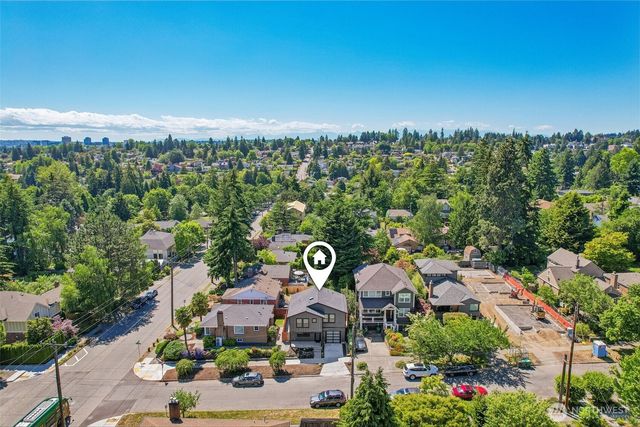 6505 44th Avenue NE, Seattle, WA 98115