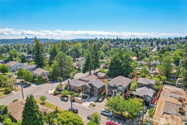 6505 44th Avenue NE, Seattle, WA 98115