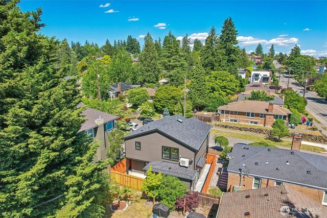 6505 44th Avenue NE, Seattle, WA 98115