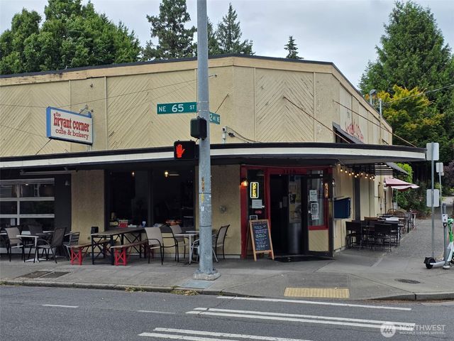 6505 44th Avenue NE, Seattle, WA 98115