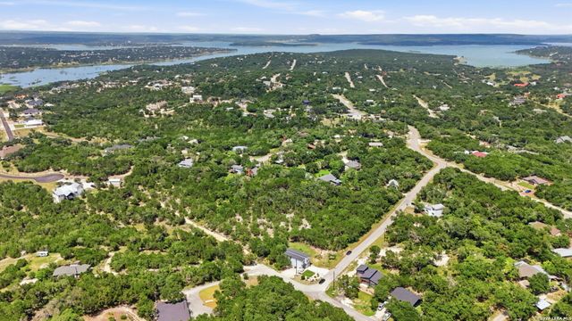 713 Firefly Dr, Canyon Lake, TX 78133