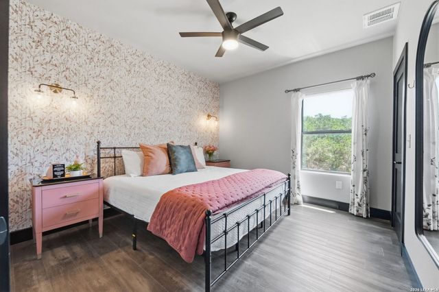 713 Firefly Dr, Canyon Lake, TX 78133