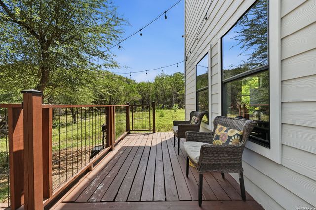713 Firefly Dr, Canyon Lake, TX 78133