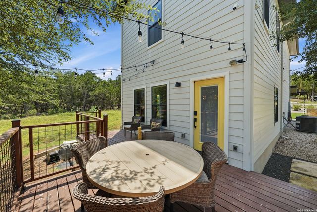 713 Firefly Dr, Canyon Lake, TX 78133