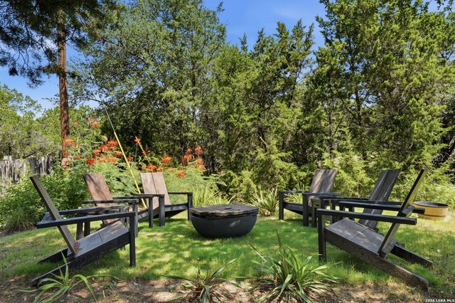 713 Firefly Dr, Canyon Lake, TX 78133